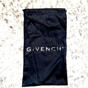 GIVENCHY || 100% Authentic Drawstring Dustbag in Black 🖤NWT🖤